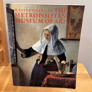 Masterpieces of The Metropolitan Museum Of Art 
Softcover Book - 320 pages
